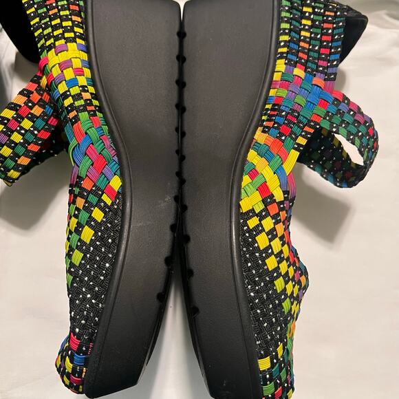 Steve Madden Brice Mary Jane Platform Wedge
11 Woven Comfort Multicolor Shoe - Picture 3 of 8